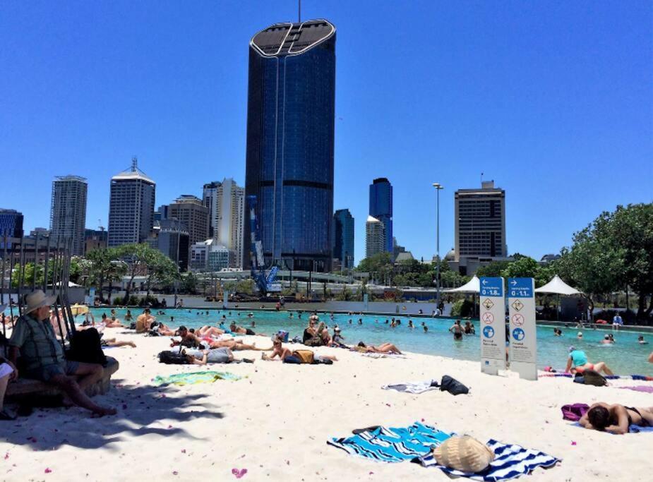 Tropical Resort ~ 2 Bed/2 Bath/1 Car ~ West End Brisbane Exterior foto